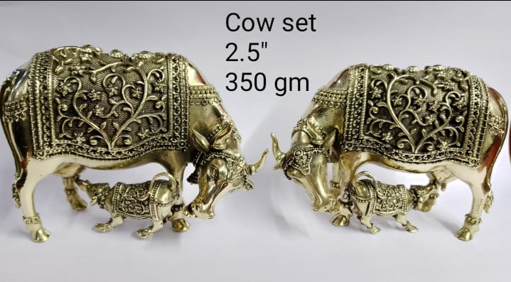 Navkara Cow and Calf Idol | 2.5 Inch | 350g | Antique Brass Finish | Kamdhenu Statue for Home Temple, Vastu, and Spiritual Gifting